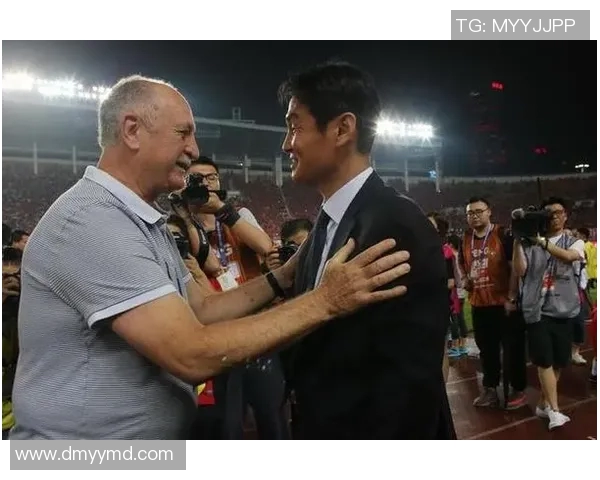 恒大对决崔龙洙战术较量谁能在赛场上笑到最后