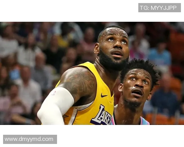 湖人对决热火山猫精彩赛事回顾与分析,谁将赢得这场激烈的较量 湖人对决热火山猫精彩赛事回顾与分析,谁将赢得这场激烈的较量