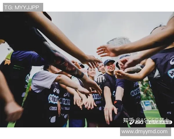 重庆飞盘队在极限运动会中的团队协作表现精彩纷呈值得称赞