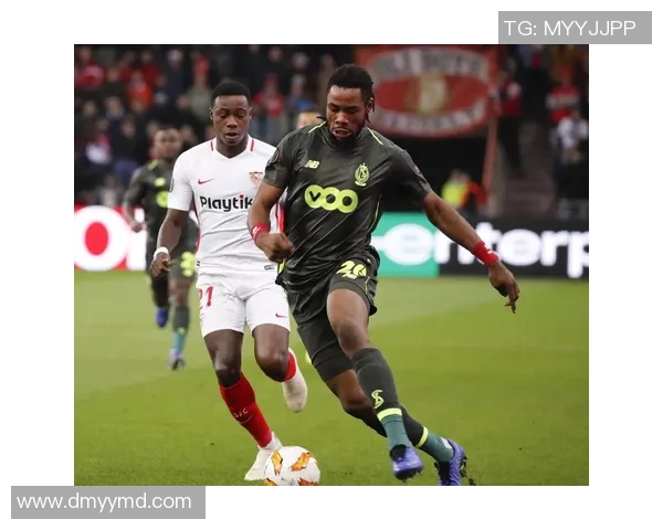 阿卡沙与标准列日的激烈对决揭示足球战术与团队协作的精彩瞬间