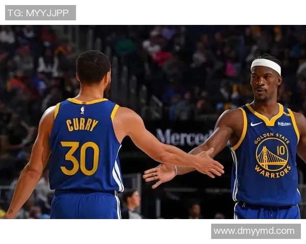 勇士队与黄蜂的激烈对决展现篮球魅力与团队精神的巅峰时刻